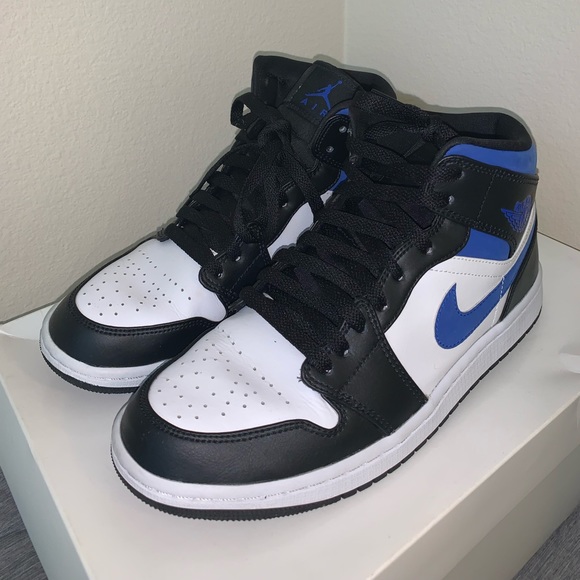 SOLD- 2021 Air Jordan 1 Mid 'Racer Blue' men size 9 554724 140 - Picture 1 of 3